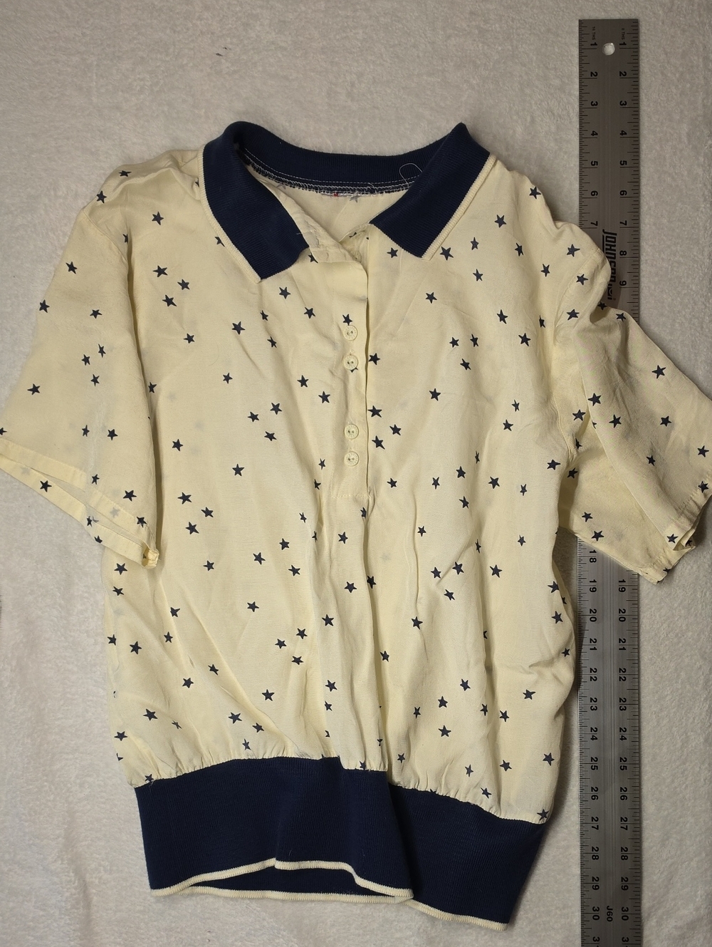 Women's Star-Print Polo Blouse in Cream and Navy